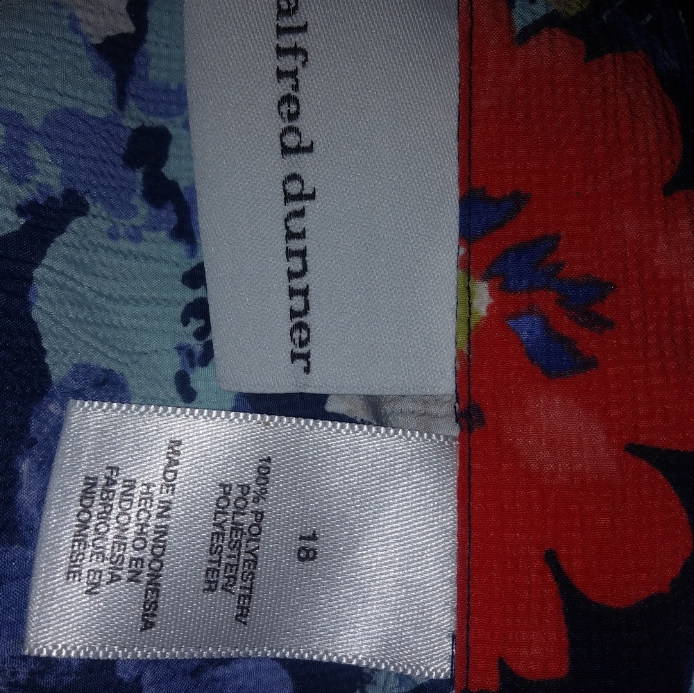 Alfred Dunner 18 Red White Blue Butterfly Travel Top Plus - Picture 2 of 5